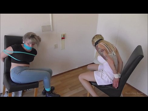 ❤️ Dipendente / legato e imbavagliato / damigella in pericolo ❌ Video di sessoal it.mailkassa.ru ☑