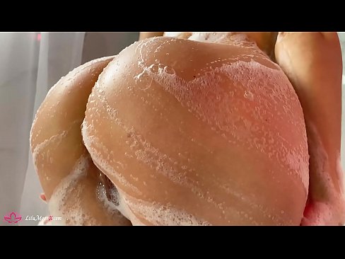❤️ Brunetta masturba la figa con il vibratore fino ad un intenso orgasmo sotto la doccia ❌ Video di sessoal it.mailkassa.ru ☑