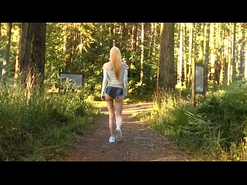 ❤️ Bella donna si muove lentamente, video non nudo ❌ Video di sessoal it.mailkassa.ru ☑