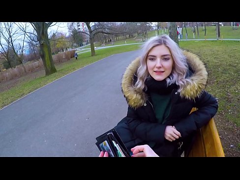 ❤️ Ingoia la sborra calda di uno sconosciuto per soldi - pompino nel parco di Eva Elfie ❌ Video di sessoal it.mailkassa.ru ☑